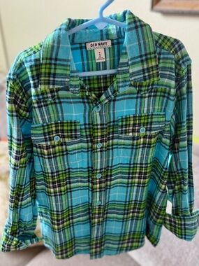 Old Navy Blue and Green Plaid Button-Down Flannel Shirt